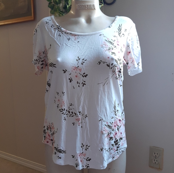 Dex Tops - 🌸Dex tee🌸